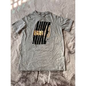 Nike Kids Gray T-Shirt with Geometric Gold Pattern‎ Graphic Design Size L